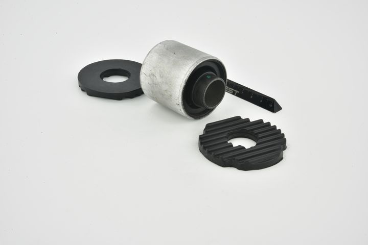 valdymo svirties/išilginių svirčių įvorė