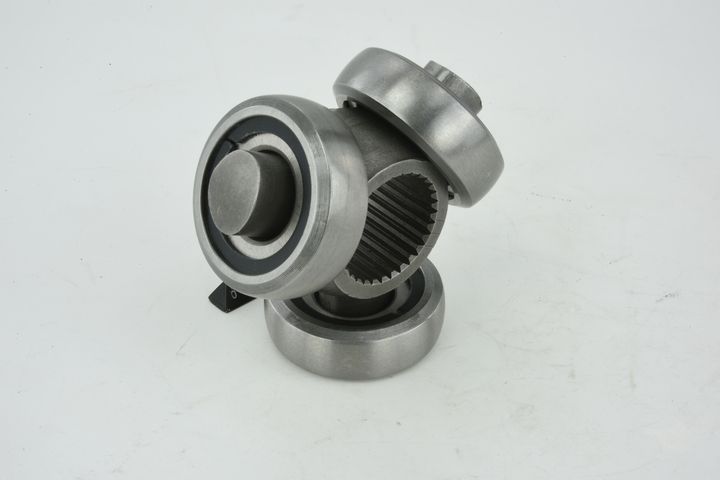 trikojo įvorė, kardaninis velenas