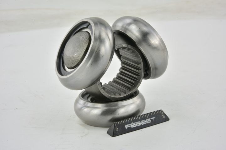 trikojo įvorė, kardaninis velenas