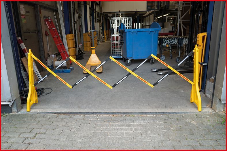 Absperrpfosten-Set