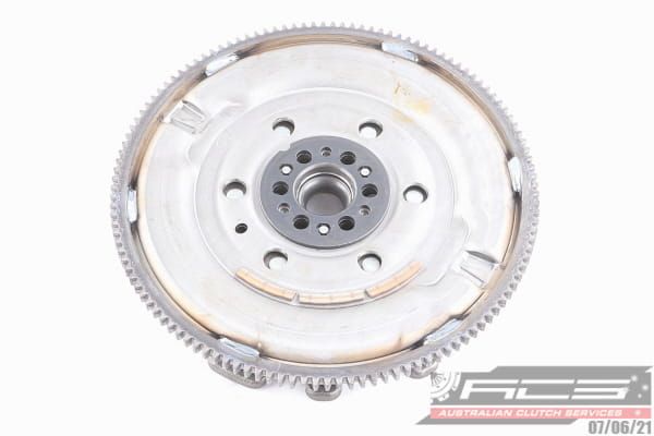 DMF NISSAN NP300 2.5L - TecDoc 2