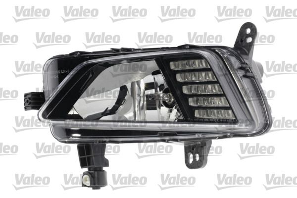 AUXILIARY LAMPS_047427_01.JPG