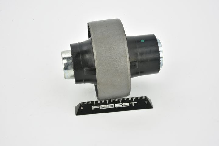 valdymo svirties/išilginių svirčių įvorė