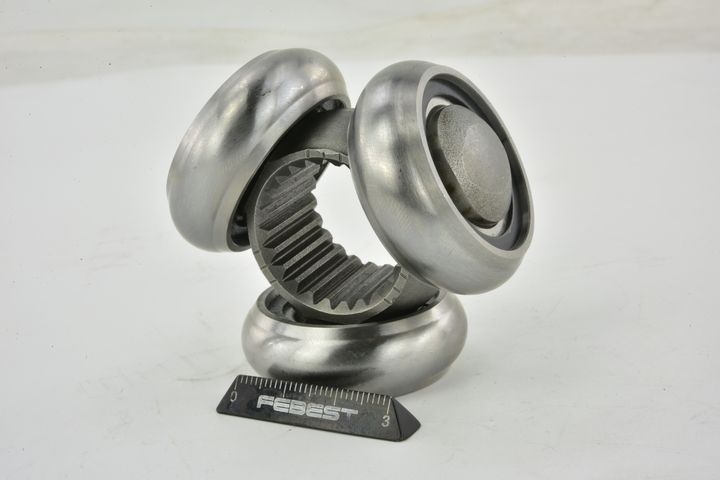 trikojo įvorė, kardaninis velenas