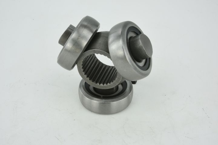 trikojo įvorė, kardaninis velenas