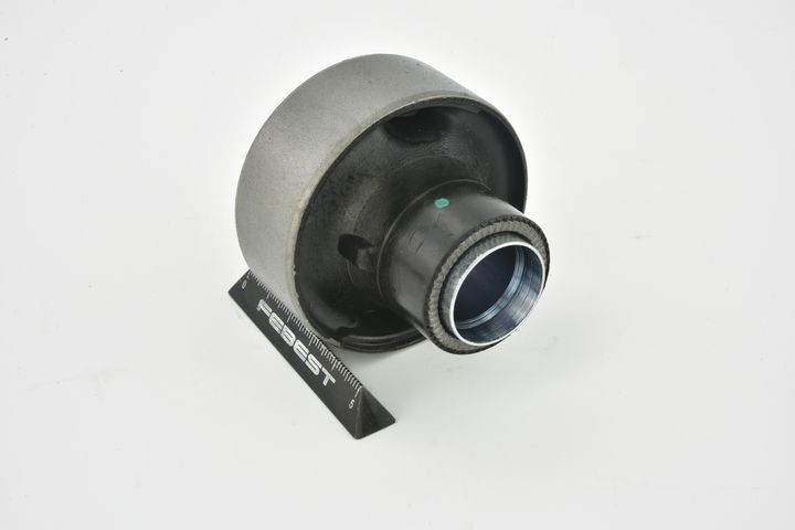 valdymo svirties/išilginių svirčių įvorė