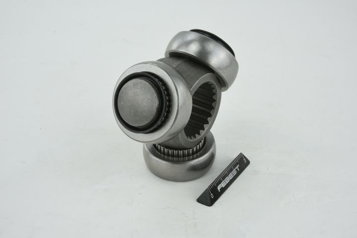 trikojo įvorė, kardaninis velenas