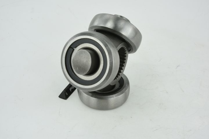 trikojo įvorė, kardaninis velenas