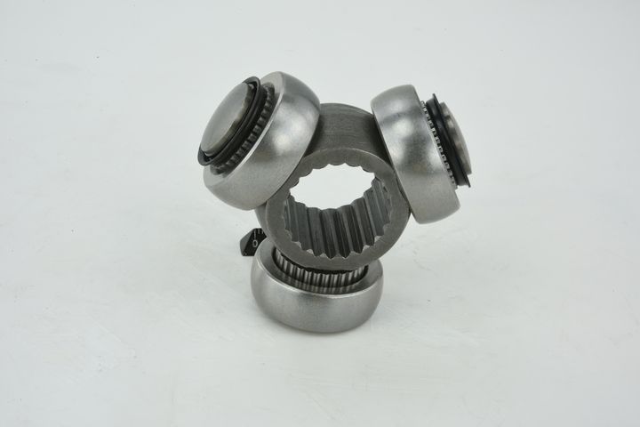 trikojo įvorė, kardaninis velenas