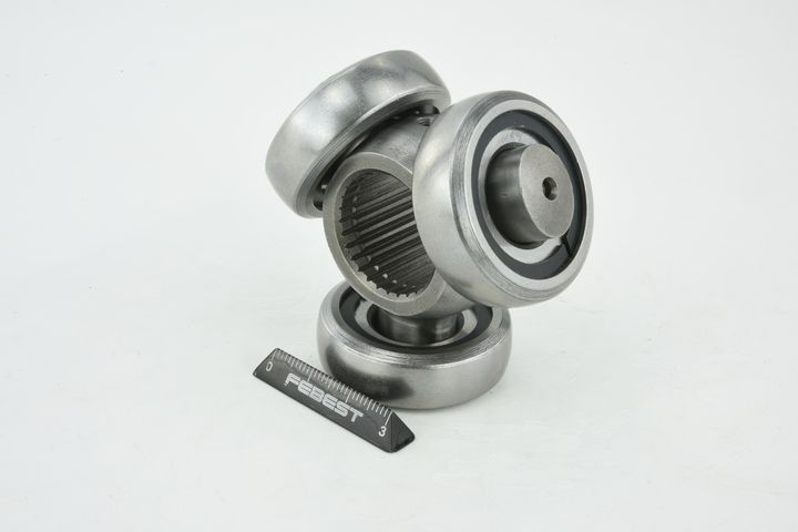 trikojo įvorė, kardaninis velenas