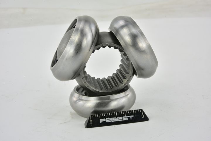 trikojo įvorė, kardaninis velenas