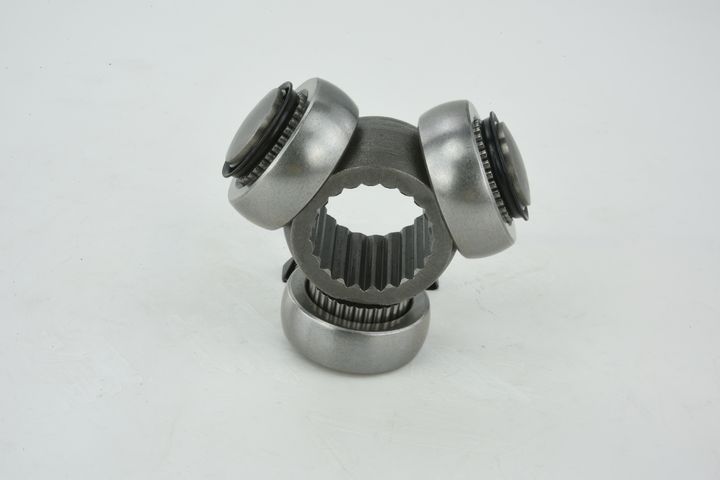 trikojo įvorė, kardaninis velenas