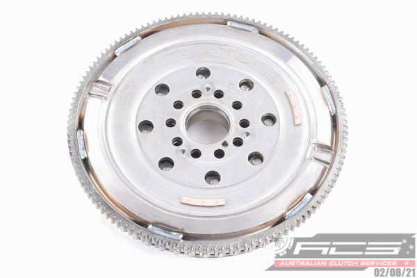 DMF VOLVO V40 DIESEL - TecDoc 2