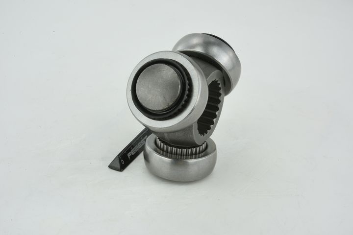 trikojo įvorė, kardaninis velenas