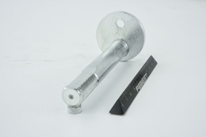 išvirtimo reguliavimo varžtas