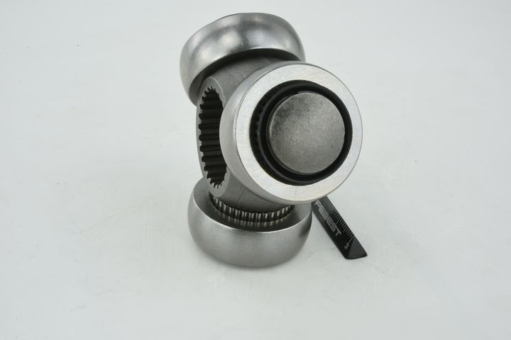 trikojo įvorė, kardaninis velenas