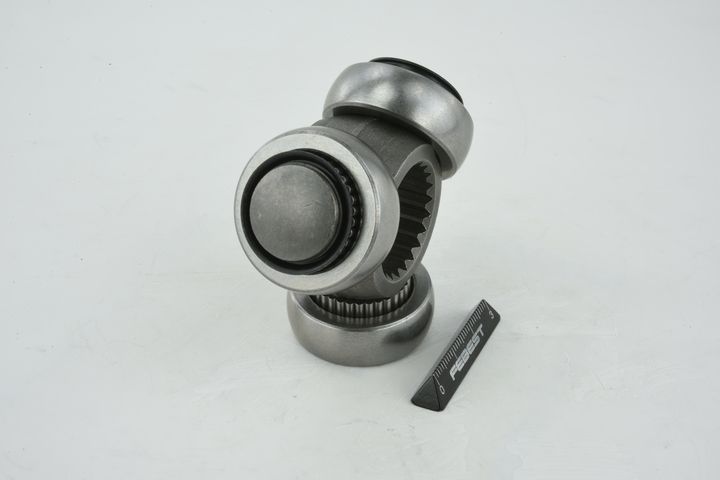 trikojo įvorė, kardaninis velenas