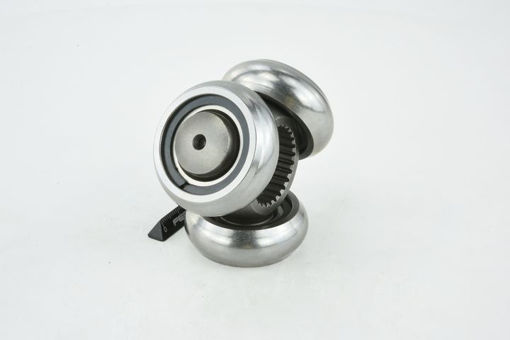 trikojo įvorė, kardaninis velenas