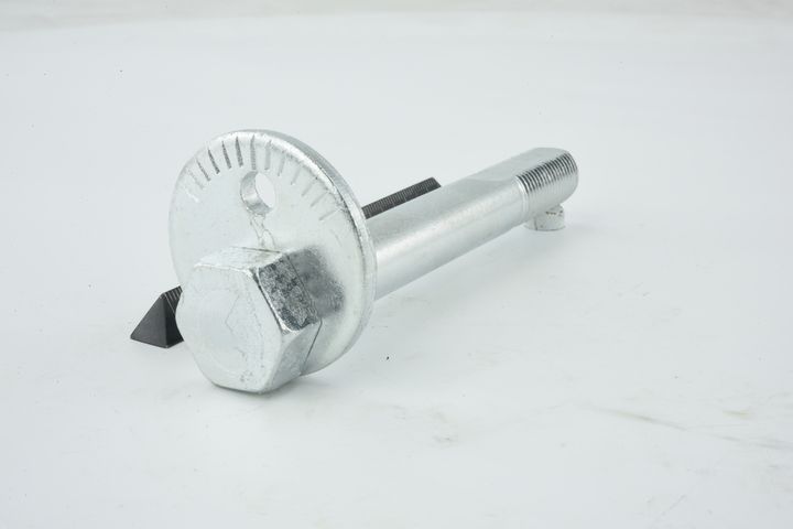 išvirtimo reguliavimo varžtas