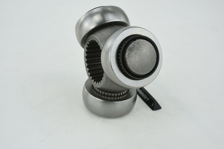 trikojo įvorė, kardaninis velenas