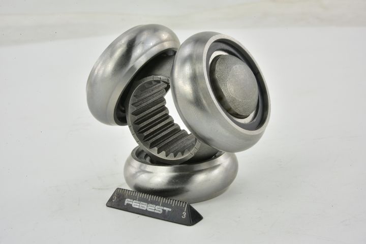 trikojo įvorė, kardaninis velenas