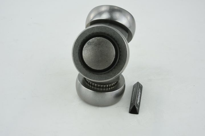 trikojo įvorė, kardaninis velenas