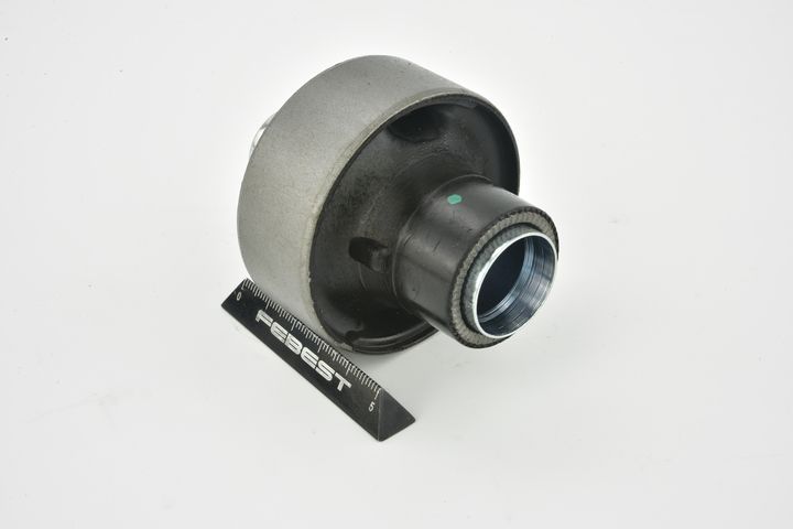 valdymo svirties/išilginių svirčių įvorė