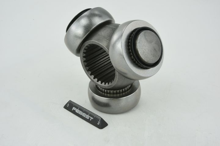 trikojo įvorė, kardaninis velenas