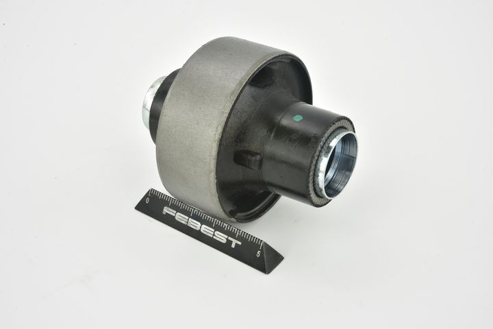 valdymo svirties/išilginių svirčių įvorė