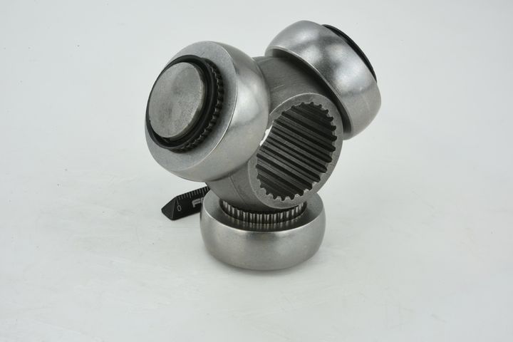 trikojo įvorė, kardaninis velenas