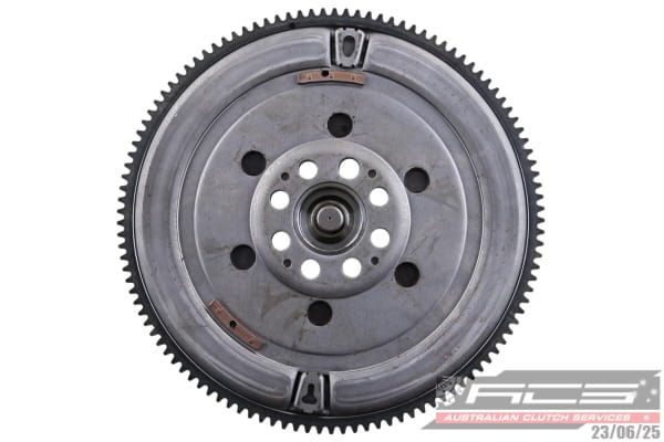 DMF BMW Z4 3.0L - TecDoc 2