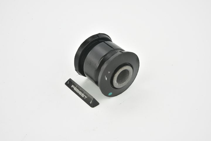 valdymo svirties/išilginių svirčių įvorė