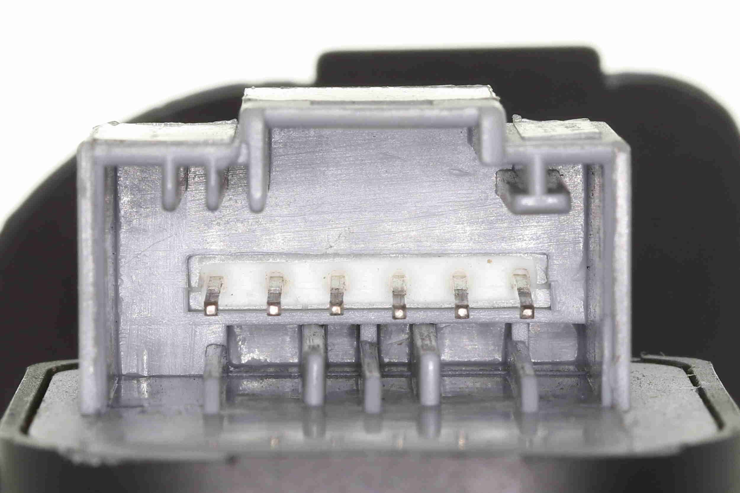 V10-73-0576_03.JPG