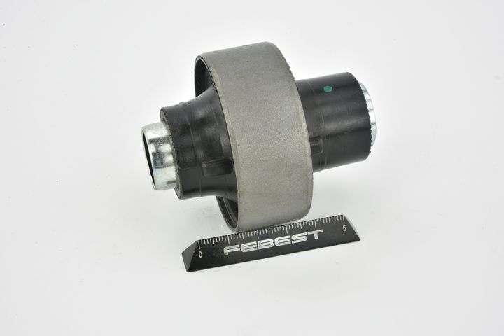 valdymo svirties/išilginių svirčių įvorė