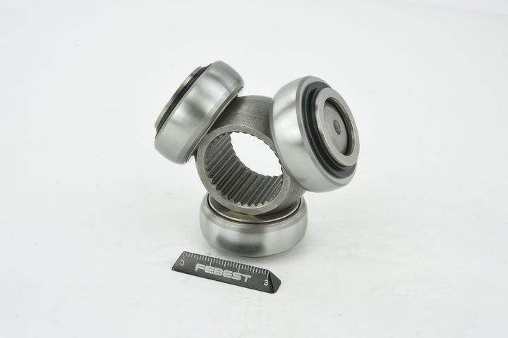 trikojo įvorė, kardaninis velenas