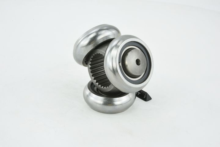 trikojo įvorė, kardaninis velenas