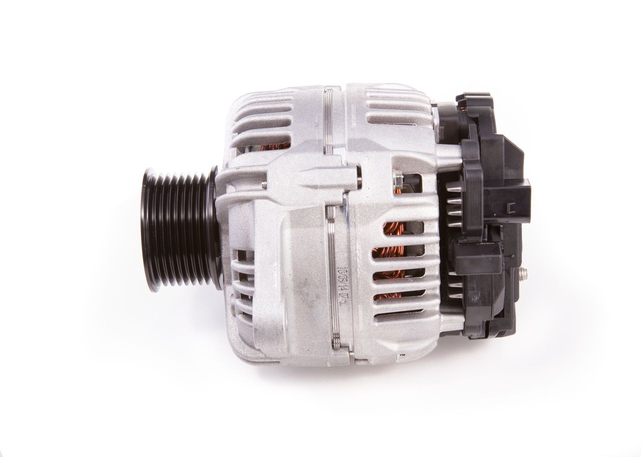 0 124 325 107 BOSCH generátor