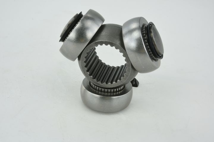 trikojo įvorė, kardaninis velenas