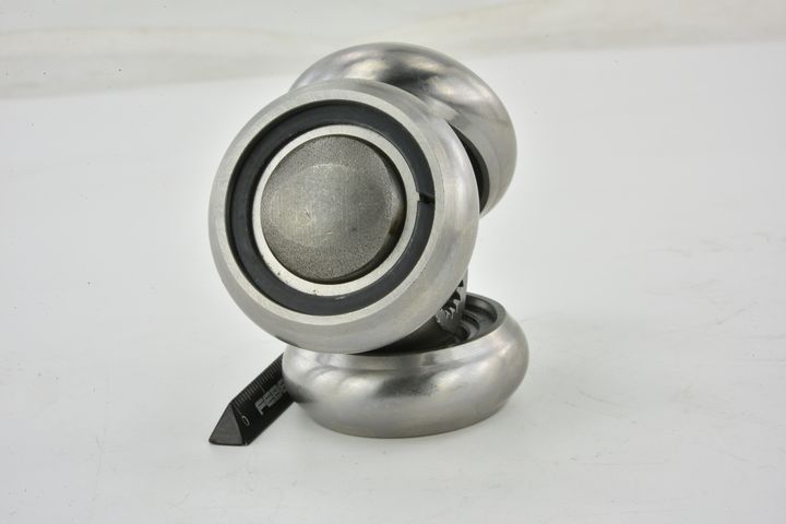 trikojo įvorė, kardaninis velenas