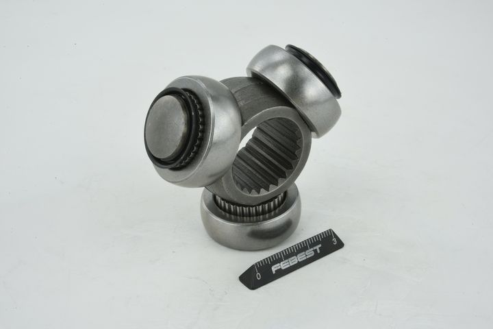 trikojo įvorė, kardaninis velenas