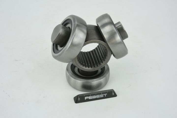 trikojo įvorė, kardaninis velenas