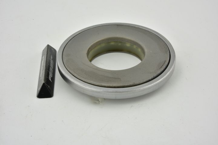 frikcinis guolis, pakabos statramsčio atramos montavimas