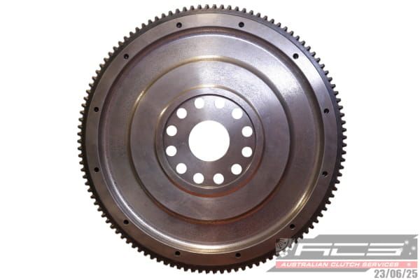 F/WHEEL CUMMIMS SIGNATURE 600 - TecDoc 2