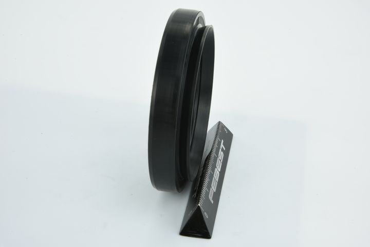 sandariklis, kardaninis velenas