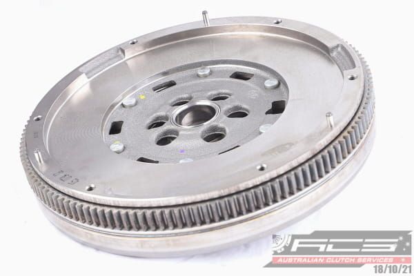 DMF VW TRANSPORTER 2.0L - TecDoc 1