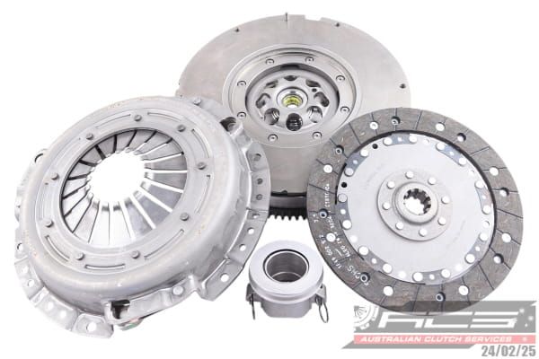 KIT STD JEEP 4 CYL 2.4L inc DMF - TecDoc Only