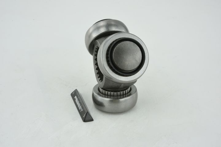 trikojo įvorė, kardaninis velenas