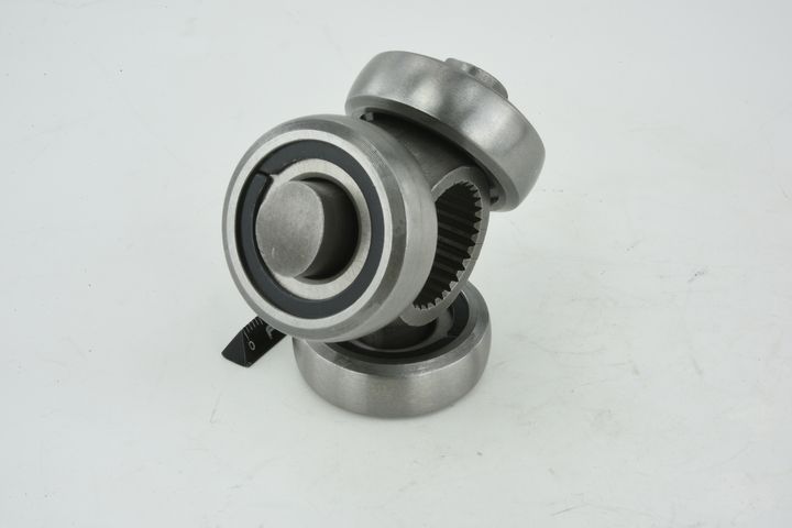 trikojo įvorė, kardaninis velenas