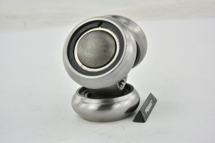 trikojo įvorė, kardaninis velenas