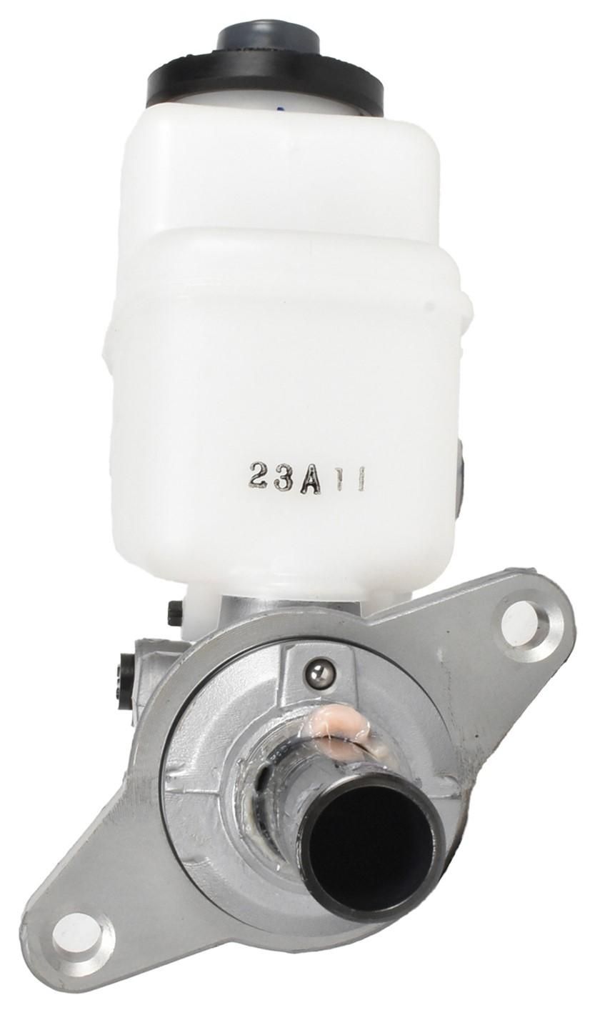 DBA Street Series Toyota Hilux KUN26 3.0L Brake Master Cylinder 7/2011 - 10/13 - TecDoc 2